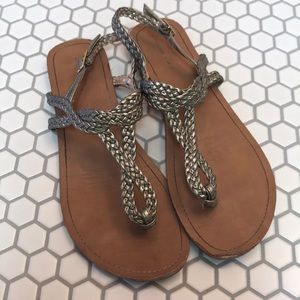 Gold braided strappy sandals GUC